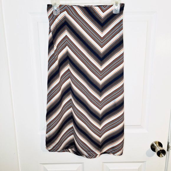 Modcloth Up Close and Personality Midi Skirt Chevron Stripe Navy Cream Orange XS - Picture 3 of 10